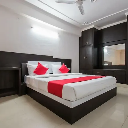 Oyo Flagship 24088 Hotel City Centre-3
